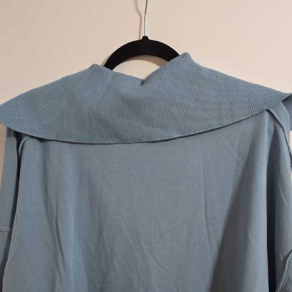 Torrid  Size 22 Super Soft Blue Fleece Pullover - Picture 7 of 7